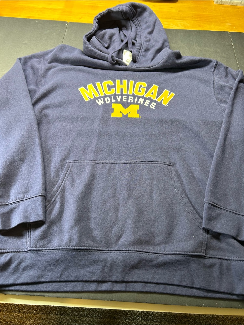Michigan Wolverines Hoodie Sweatshirt, size 2XL